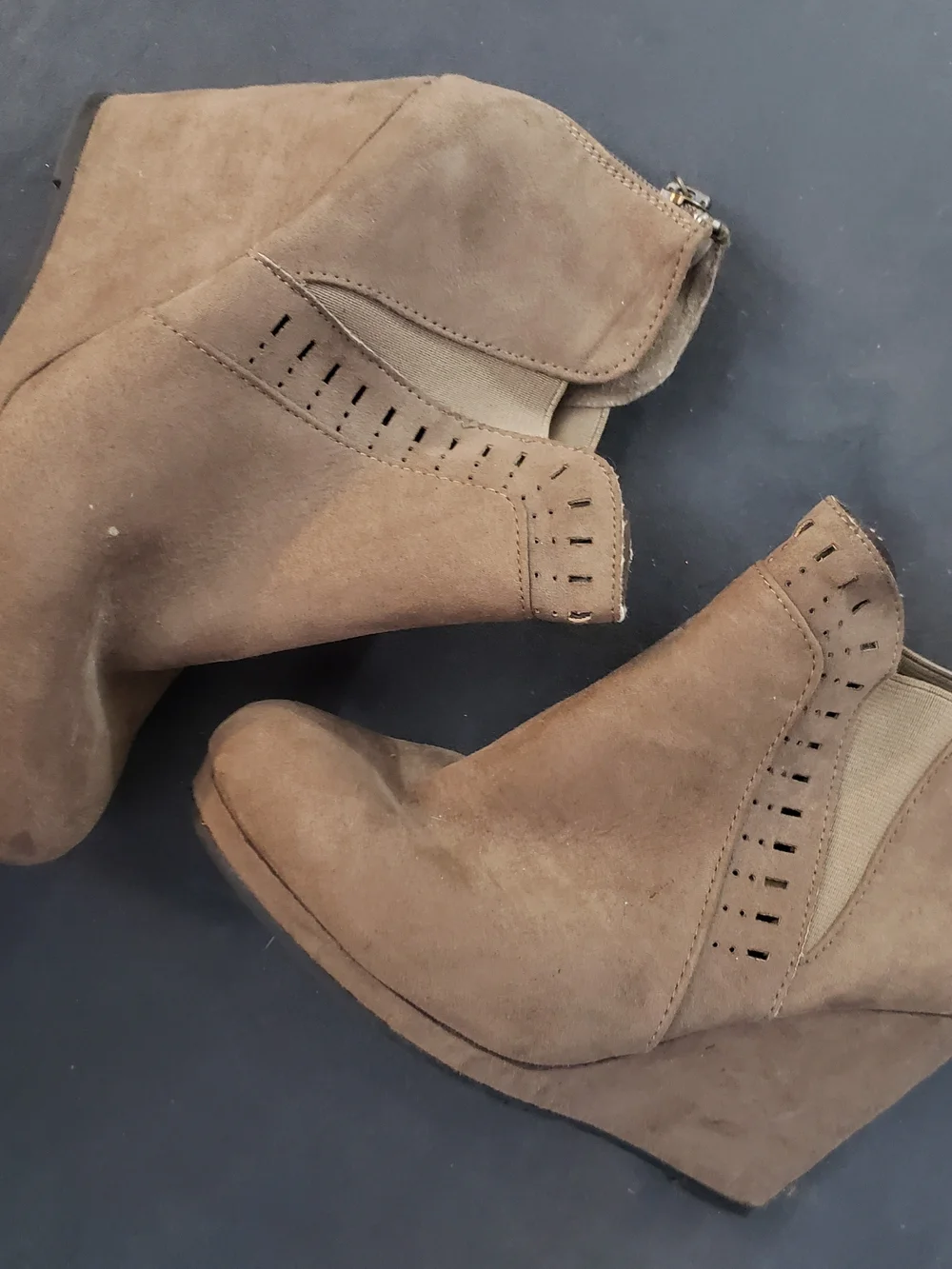 Daisy Fuentes Brown Suede Wedge Ankle Boots